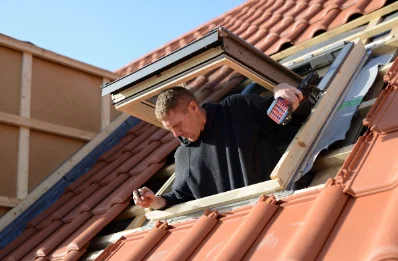 Pose de fenêtres de toit Velux à Malaussanne